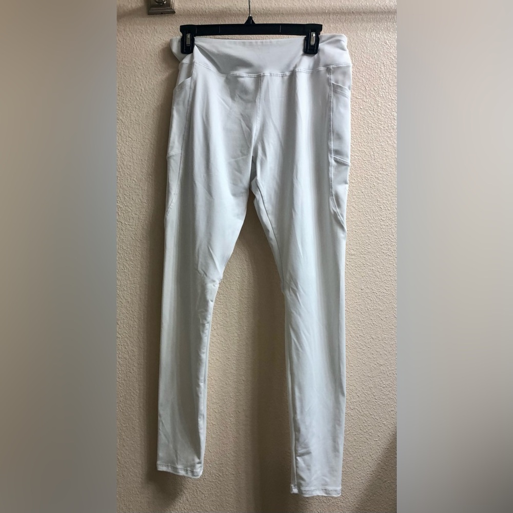 Women’s yoga pants